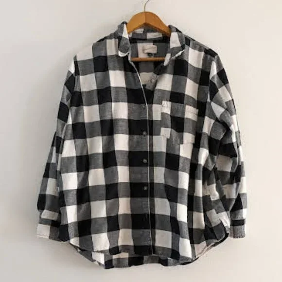 Universal Thread Black and White Flannel Button Down Size XXL - Picture 1 of 9